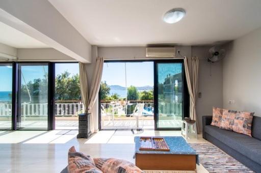 Lavish & Spacious Apt With Stunning Seaview, 10 Min Ath Airport Artemida  Exterior foto