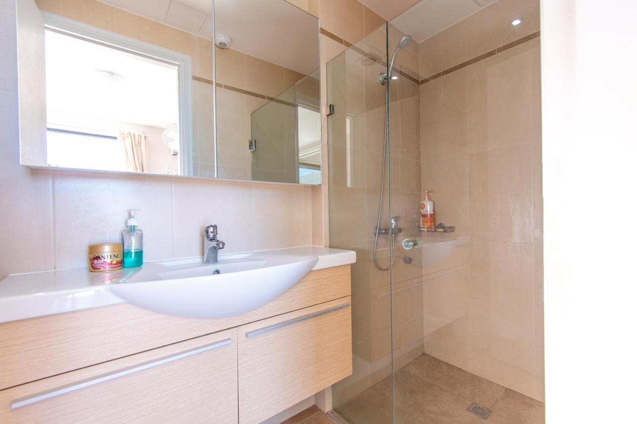 Lavish & Spacious Apt With Stunning Seaview, 10 Min Ath Airport Artemida  Exterior foto